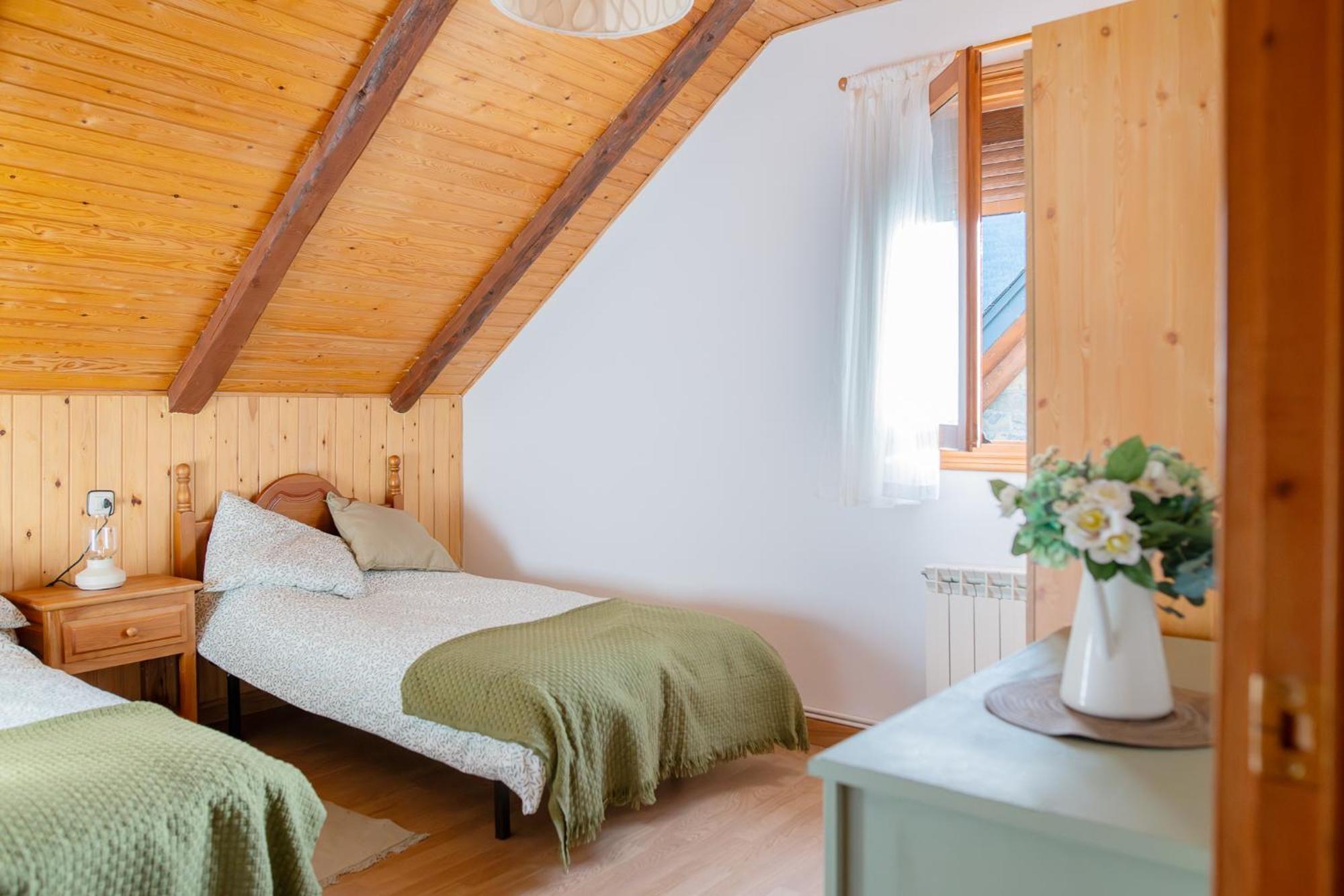Apartamento La Buhardilla Del Boscache San Juan De Plan Habitación foto